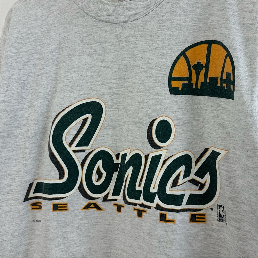 Vintage Seattle Sonics T Shirt 1990s Supersonics NBA Murina Medium
